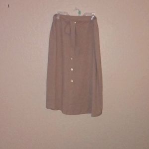 SOHO apparel ltd beige button skirt with sash never worn